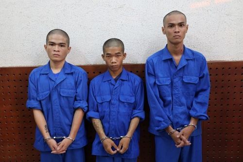 Khởi tố nhóm côn đồ gây án vì... 90 nghìn đồng