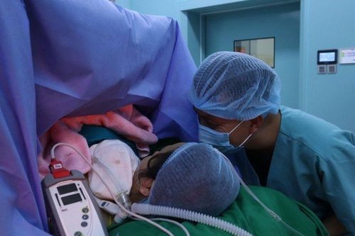 20 em bé 'ống nghiệm' đầu tiên ra đời ở Tây Nguyên trao cơ hội, niềm tin cho các cặp vợ chồng hiếm muộn