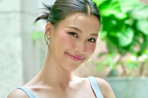 Sau chia tay, Hoàng Oanh học cách sống đơn giản, mong hạnh phúc sẽ tới khi cần