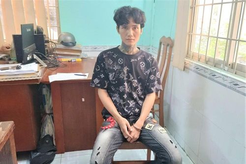 Bắt giữ đối tượng trộm cắp tài sản ở phường Châu Phú A