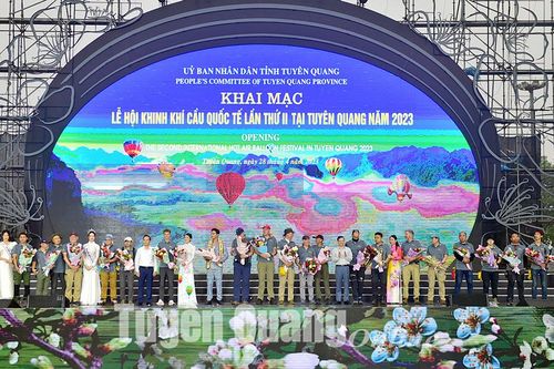 Khai mạc Lễ hội Khinh khí cầu quốc tế lần thứ II tại Tuyên Quang năm 2023