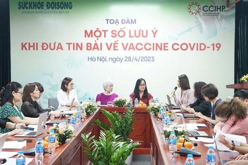 Hướng dẫn đưa tin bài về vaccine COVID-19 chính xác