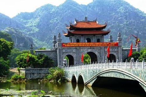 Giá trị văn hóa làm nên điều khác biệt để du lịch Ninh Bình 'cất cánh'