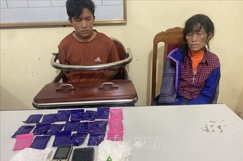 Sơn La: Bắt hai đối tượng, thu giữ 4.000 viên ma túy tổng hợp