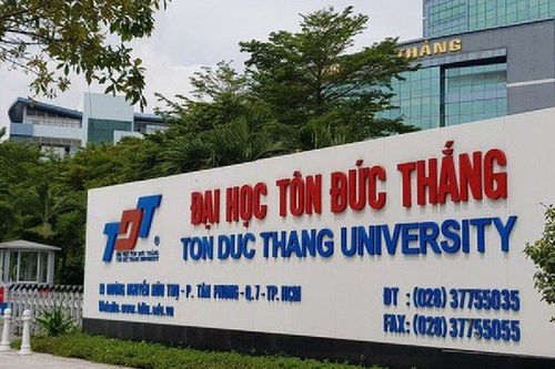 Hàng trăm sinh viên được Hội đồng Anh cấp lại chứng chỉ Aptis