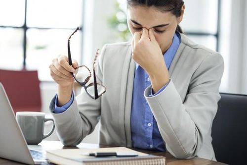 Quy tắc 20-20-20: Bí quyết giúp bảo vệ đôi mắt giữa thời 4.0