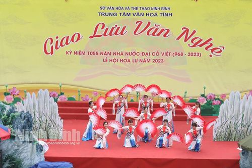 Lễ hội Hoa Lư năm 2023 hấp dẫn du khách với nhiều hoạt động văn hóa, văn nghệ đặc sắc