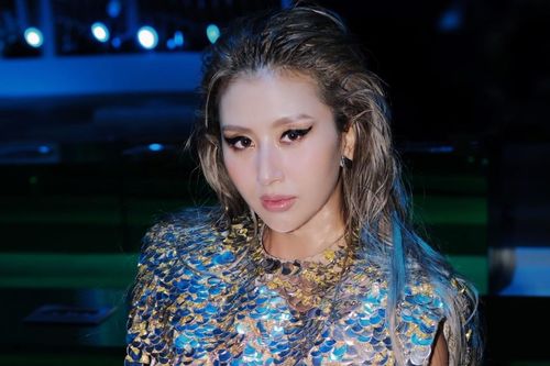 Quỳnh Anh Shyn và em út NewJeans ngồi hàng ghế đầu show Louis Vuitton