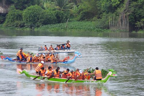 Tưng bừng Giải đua thuyền truyền thống Bình Dương mở rộng 2023