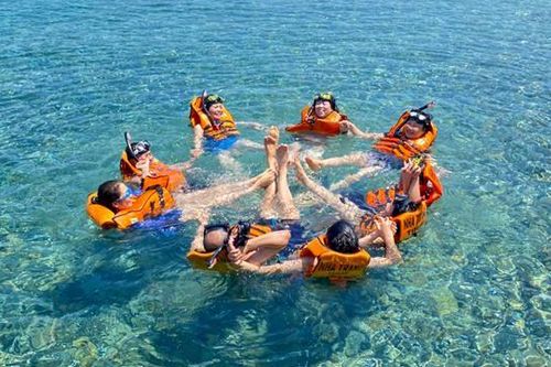 Khánh Hòa: Du khách nô nức đi tour biển đảo