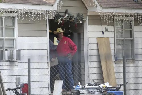 Bị nhắc ngừng tập bắn, người đàn ông Texas xả súng sát hại 5 người