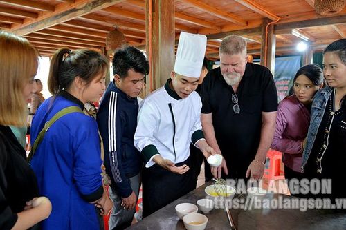 'Foodtour' hướng đi mới nhiều tiềm năng của du lịch Xứ Lạng