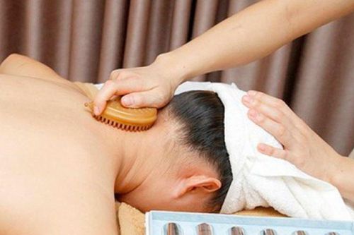 Dùng lược chải vào những bộ phận này, đem lại hiệu quả 'xua tan' bệnh tật khiến bạn phải bất ngờ