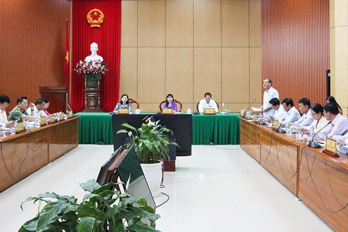 Thiết lập 'đường 2 chiều' để phát triển