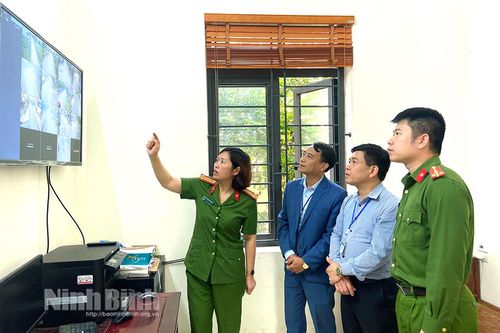 Phường Tây Sơn, camera an ninh góp phần đảm bảo an ninh trật tự
