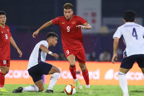 Đội hình U22 Việt Nam vs U22 Singapore: HLV Troussier thay đổi