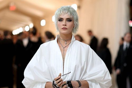 Makeup mắt mèo của chuyên gia trang điểm Việt gây sốt sau Met Gala