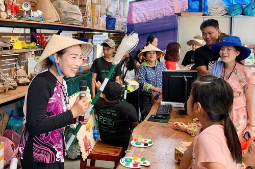 'Cô tiên Nga' của người khuyết tật