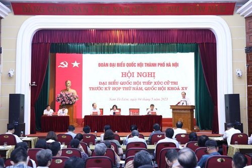 Cử trị kiến nghị tăng lương cho cán bộ, công chức tránh tình trạng tham nhũng