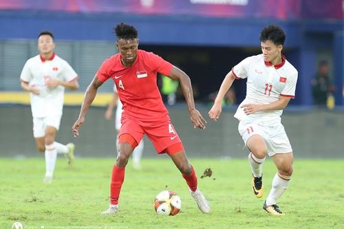 Đánh bại U22 Singapore, U22 Việt Nam lên ngôi đầu bảng B SEA Games 32