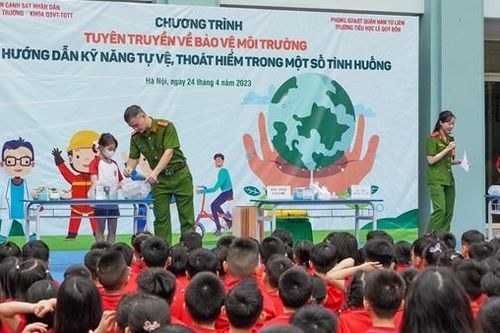 Học viện CSND hướng dẫn kỹ năng tự vệ và thoát hiểm tại trường học