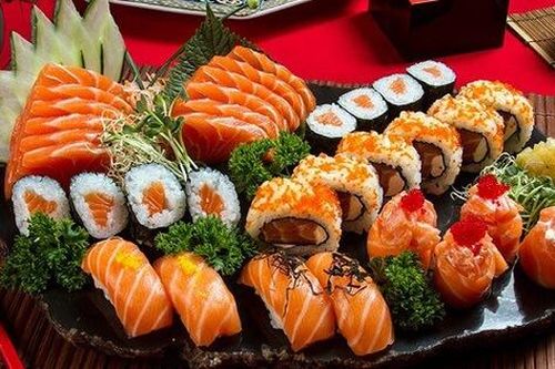 Ăn cá, tôm, hàu sống có nguy cơ nhiễm vi khuẩn nguy hiểm