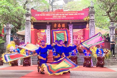 Tưng bừng lễ hội đền Kim Liên - ngôi đền cổ trong Thăng Long Tứ Trấn