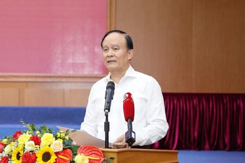Cần đưa thuốc lá điện tử vào danh mục sản phẩm gây hại cho sức khỏe