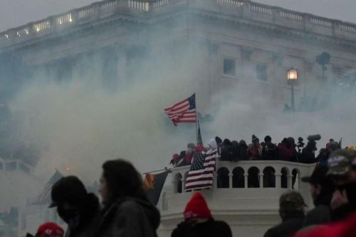 Nhóm Proud Boys bị kết án trong vụ bạo loạn Điện Capitol