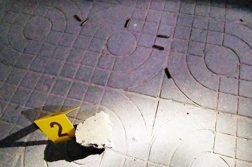 Dùng súng giải quyết mâu thuẫn, 4 người bị thương