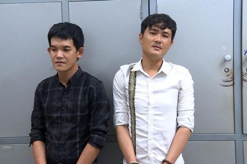 Phê chuẩn khởi tố 2 đối tượng dùng dao đe dọa, đấm vào mặt CSGT