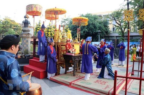 Lễ Tế tổ bách nghệ tri ân Tổ nghề tại Festival Nghề Truyền thống Huế