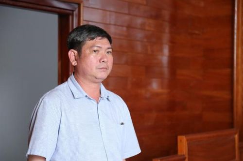 Bắt tạm giam giám đốc chỉ đạo chôn lấp trái phép hơn 25.000 tấn chất thải