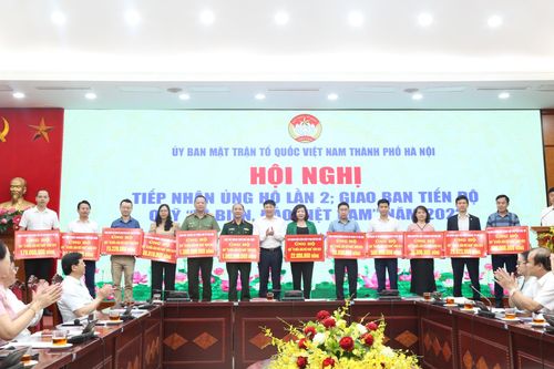Hà Nội: Tiếp nhận đợt 2 ủng hộ Quỹ 'Vì biển, đảo Việt Nam' gần 5 tỷ đồng