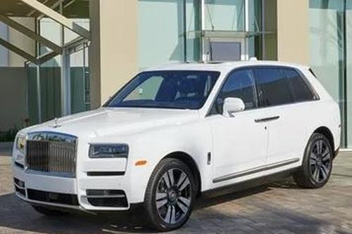 Hải quan tìm chủ xe Rolls-Royce Cullinan bị bỏ quên ở cảng Hải Phòng