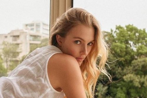 Người mẫu 23 tuổi qua đời sau khi ngã ngựa
