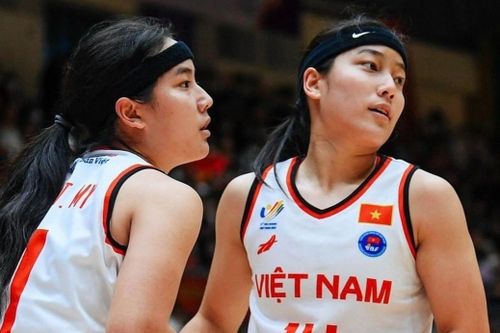 Nhan sắc cặp sinh đôi Việt kiều tỏa sáng ở SEA Games