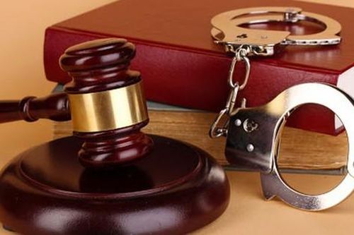 Khởi tố, bắt tạm giam kiểm sát viên, công chức chạy án, chiếm đoạt tiền làm sổ đỏ