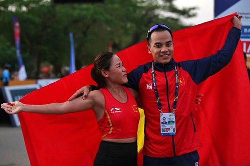 Thanh Phúc mang về tấm HCV đầu tiên cho tuyển điền kinh Việt Nam tại SEA Games 32