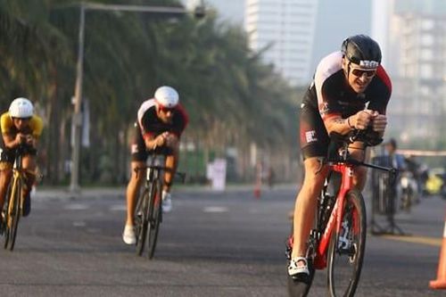 Hơn 3.000 'người sắt' tranh tài với IRONMAN 70.3 Việt Nam tại Đà Nẵng