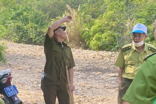 Vụ cháy trên núi Chín Khúc: Đoàn kiểm tra đang tiếp cận hiện trường