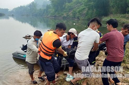 Tìm thấy thi thể nam sinh bị nước cuốn trôi