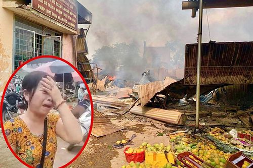 Chợ Ea Súp tan hoang sau vụ cháy, tiểu thương khóc nức nở nhìn tài sản thiêu rụi