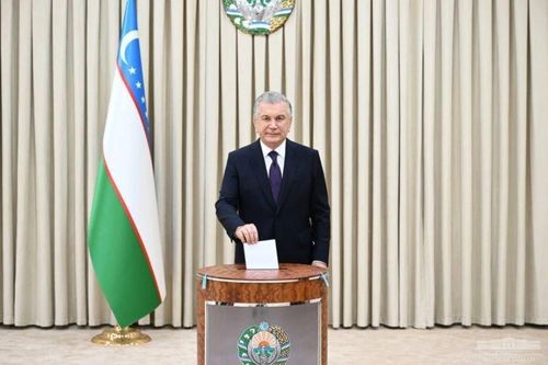 Kêu gọi tổ chức bầu cử sớm, Tổng thống Uzbekistan cần giải quyết một vấn đề cấp bách