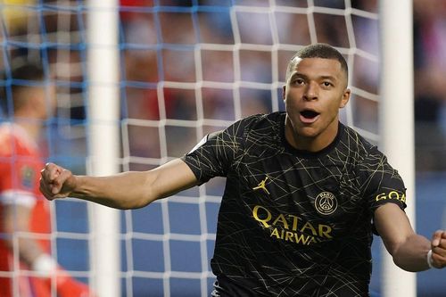 Vắng Messi, Mbappe giúp PSG tiệm cận ngôi vô địch Ligue 1