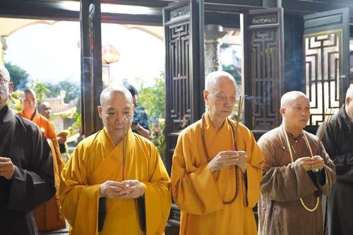 Trưởng lão Hòa thượng Thích Trí Quảng lễ Tổ Tuệ Tạng, Đại lão Hòa thượng Thích Trí Hải