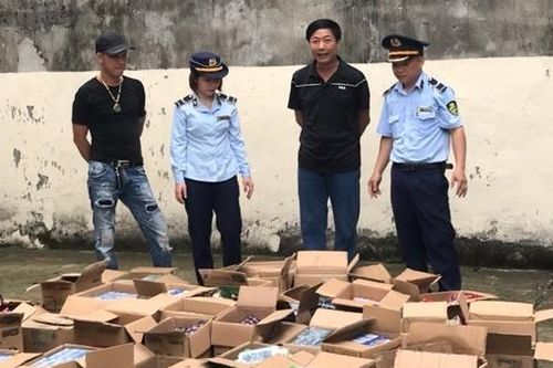 Tiêu hủy 14.444 sản phẩm giả mạo nhãn hiệu và hàng hóa nhập lậu