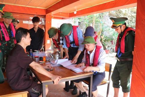 Quảng Ninh: Bí thư Tỉnh ủy 'trảm' các công trình trái phép trên vịnh Hạ Long