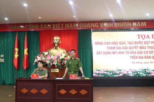 Tọa đàm với đại diện 1.591 đội viên hòa giải về công tác đảm bảo an ninh, trật tự tại cơ sở