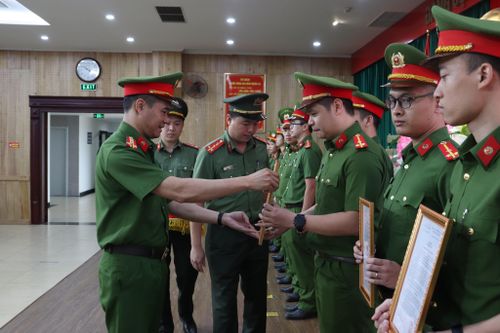 Điều động cán bộ chiến sỹ đội Cảnh sát PCCC&CNCH về Công an phường